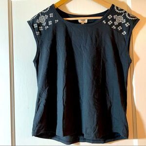 Catalog Classics sleeveless knit top with embroidered cross stitched detail L